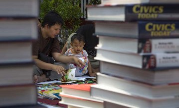 Padang Panjang Adakan Gerakan Wakaf Buku