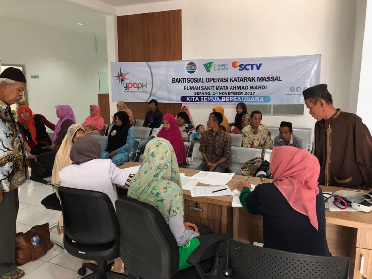 RS Mata Achmad Wardi BWI-DD Adakan Operasi Katarak Gratis