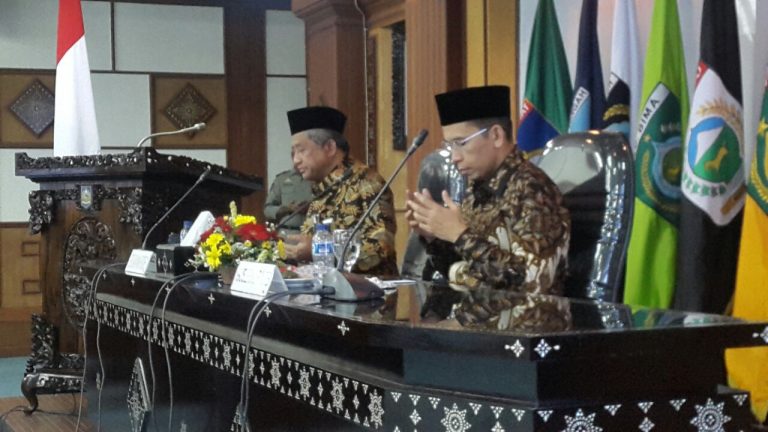 Ketua BWI Pusat Lantik Pengurus Perwakilan BWI NTB