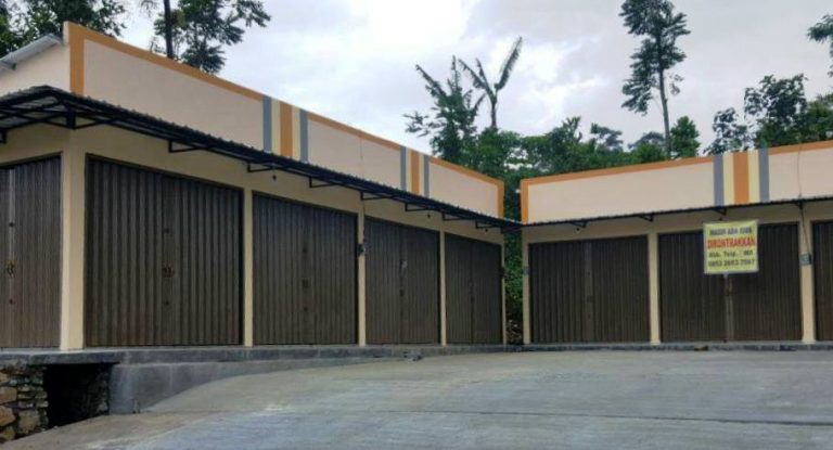 Pulang Haji, Suami-Istri Wakafkan Tokonya