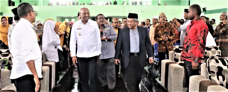 Prof. Mohammad Nuh Wakaf Bisa untuk Kesejahteraan Umat