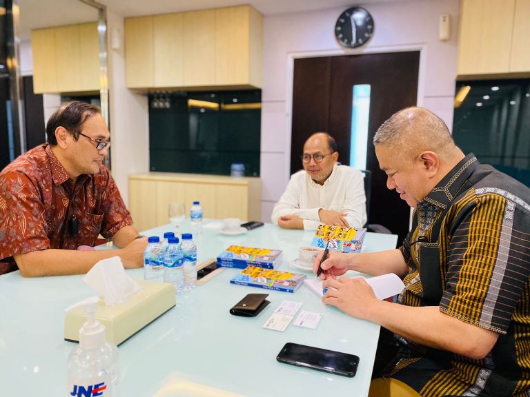 Tingkatkan Literasi Manfaat Wakaf Produktif, Forjukafi Jajaki Peluang Kerjasama Dengan JNE