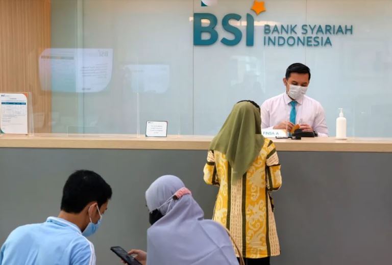 OJK Segera Siapkan Aturan Bank Syariah Jadi Nazir Wakaf
