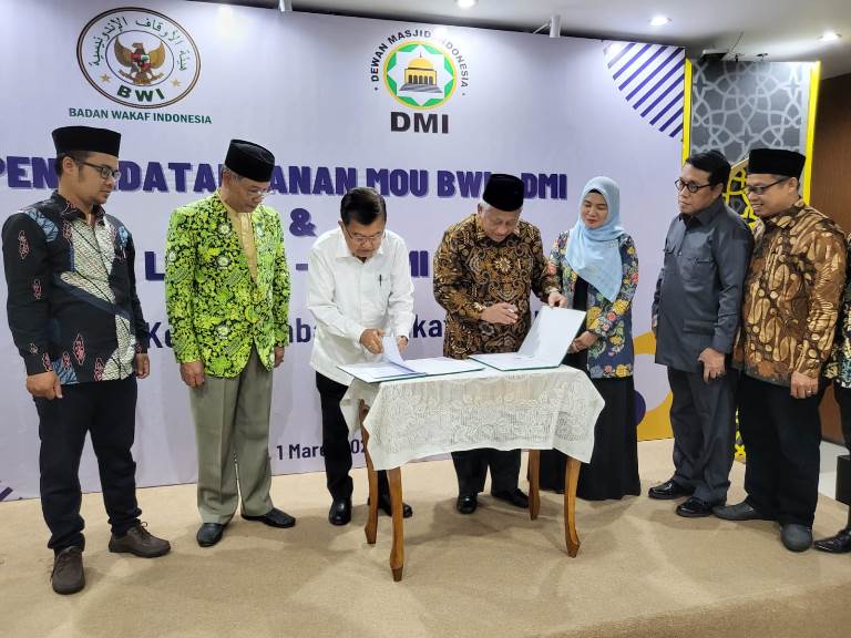 BWI Tandatangani MoU Perwakafan dengan DMI