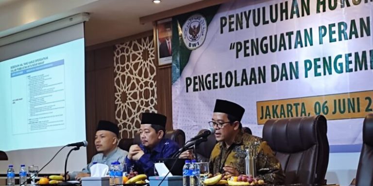 BWI Ungkap Persoalan Wakaf Masjid dan Solusinya