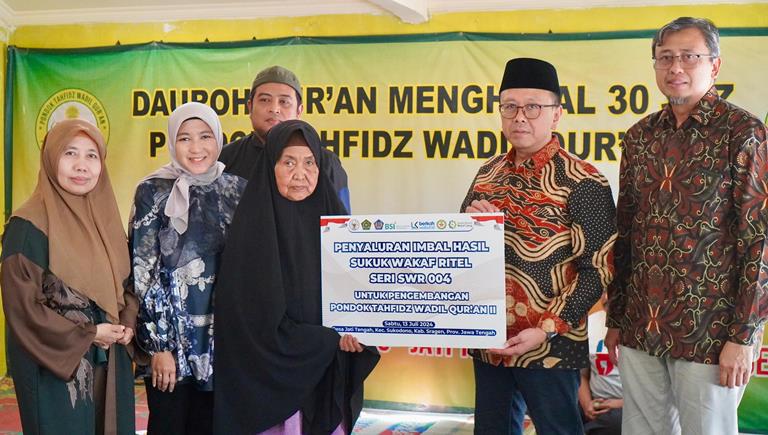 BWI Salurkan Imbal Hasil Sukuk Wakaf Ritel Seri SWR004 Tahap I di Sragen