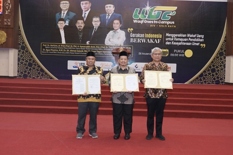 Seminar Nasional BWI Ajak Sivitas Akademika UNS dalam Gerakan Indonesia Berwakaf