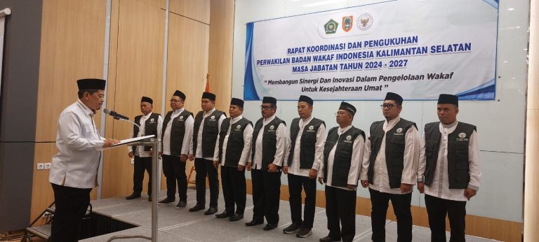 Wakil Ketua BWI Lantik Pengurus Provinsi Kalimantan Selatan