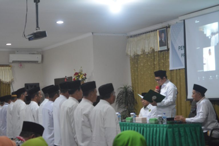 Wakil Ketua BWI Lantik Pengurus Provinsi  NTT