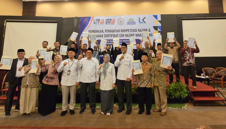 Gelar Pembinaan dan Penguatan Kompetensi Nazhir, Badan Wakaf Indonesia Berikan STBN Pada 18 Lembaga Nazhir