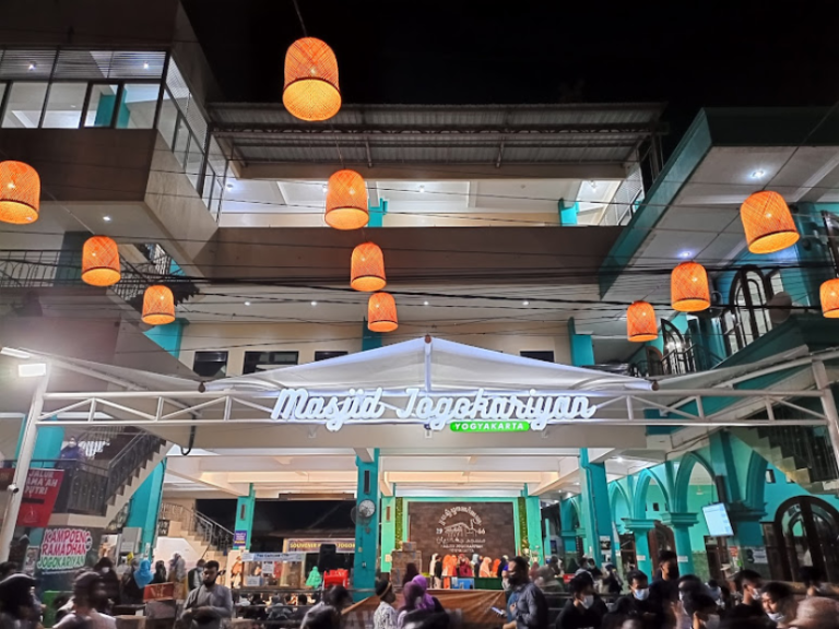 kisah sukses pengelolaan masjid jogokariyan