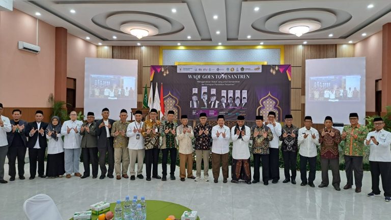 BWI Gelar Wakaf Goes to Pesantren di Ponpes Cipasung